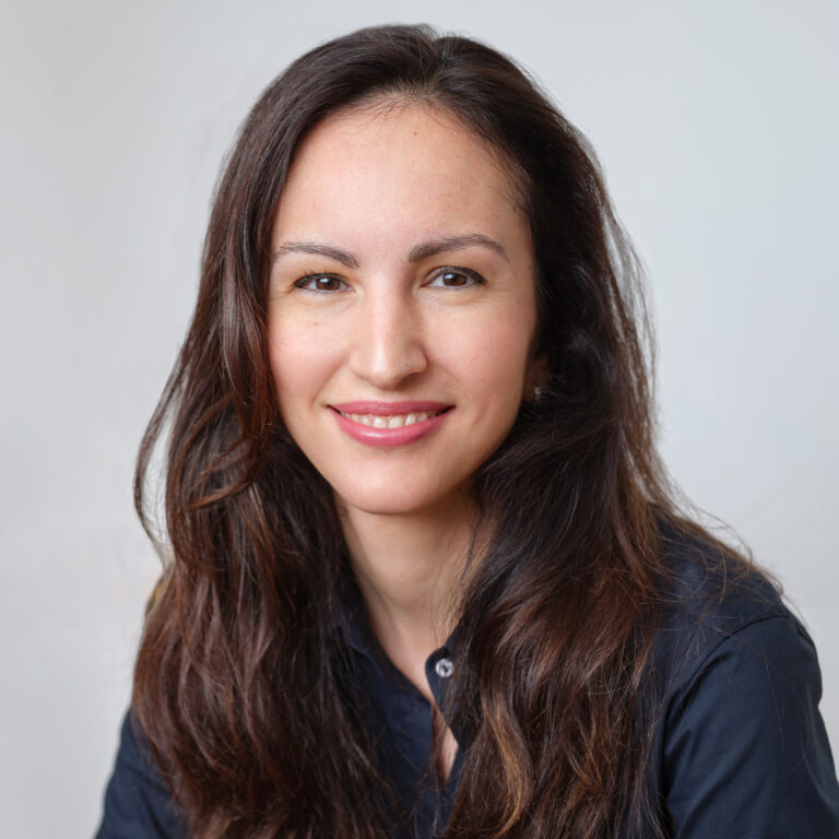 Dr. med. Roxana Hiestand